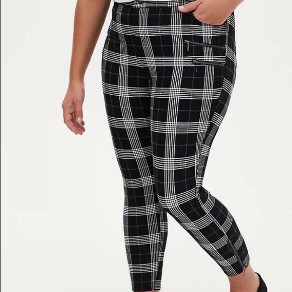 Torrid sz 14 Black & Teal Plaid Ponte Ankle Pant